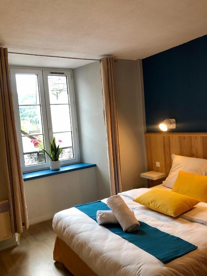 Auberge Des Trois Rivieres Condat  エクステリア 写真