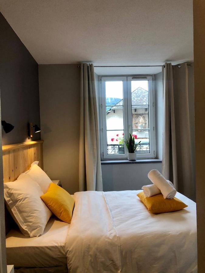 Auberge Des Trois Rivieres Condat  エクステリア 写真